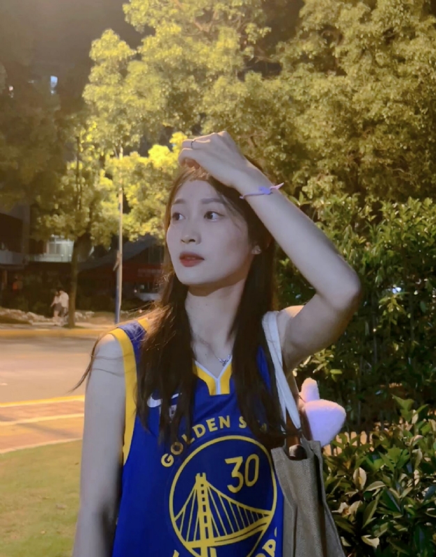 小趴菜的第三张照片--南京相亲服务中心