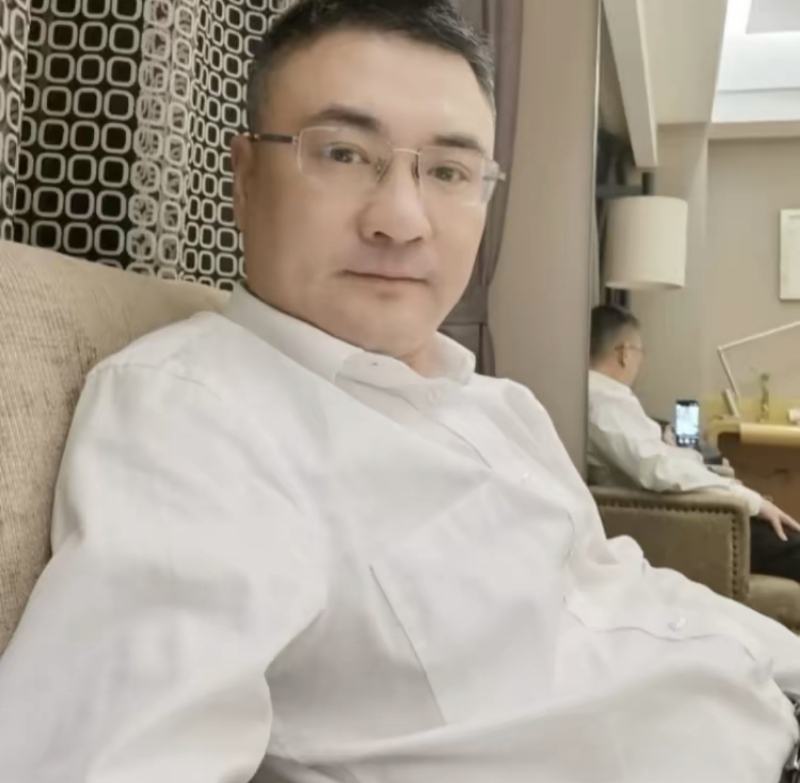 追逐的第二张照片--南京相亲服务中心