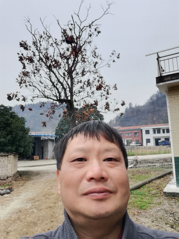 苏众青春冲浪的第一张照片--南京相亲服务中心