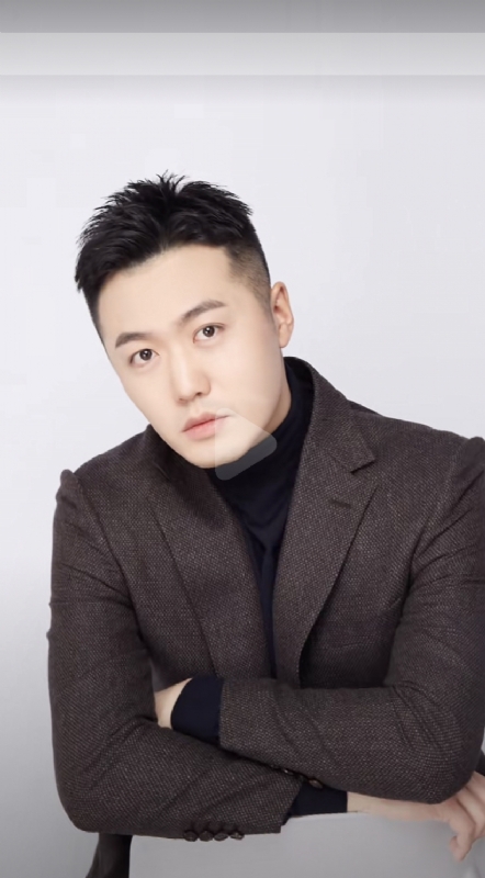 杨天枭的第三张照片--南京相亲服务中心