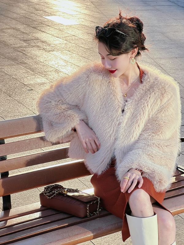 雷小姐的第一张照片--南京相亲服务中心