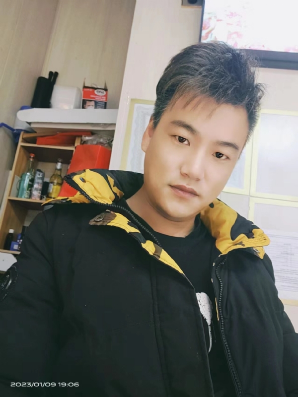 孤酒枕愁眼眠的第二张照片--南京相亲服务中心