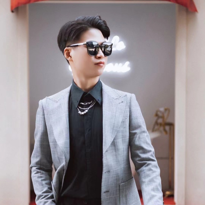 苟逸飞48的第二张照片--南京相亲服务中心