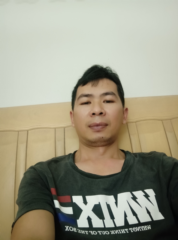 小伙子的第四张照片--南京相亲服务中心