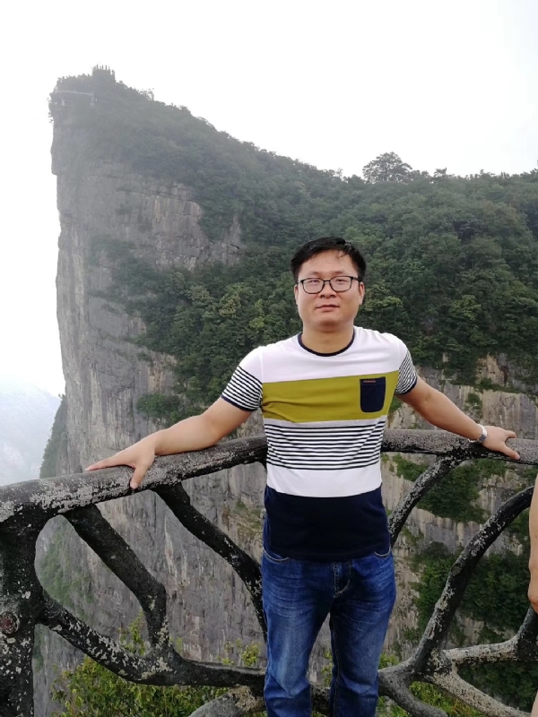 江汉的第一张照片--南京相亲服务中心