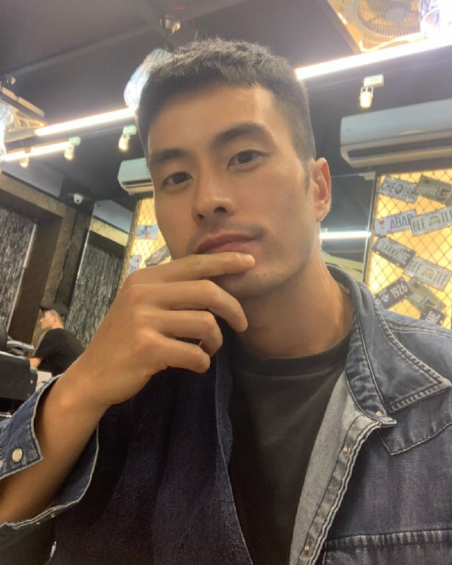 伟业强哥的第一张照片--南京相亲服务中心