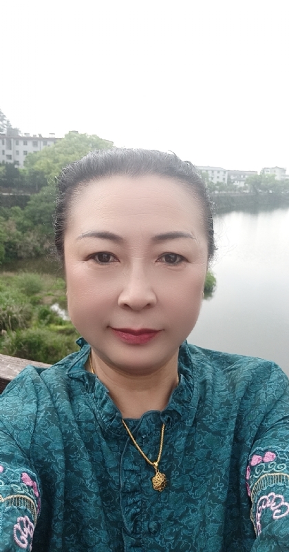 雨中情的第二张照片--南京相亲服务中心