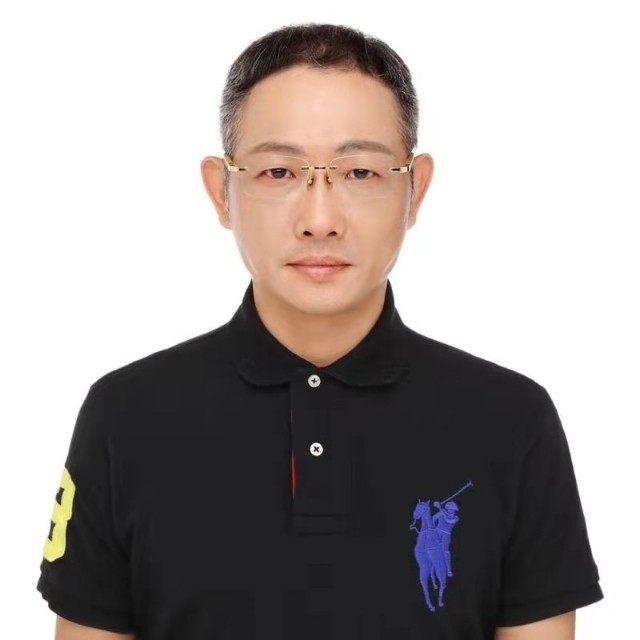 邱先森的第一张照片--南京相亲服务中心