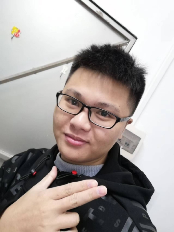 小小梦执的第一张照片--南京相亲服务中心