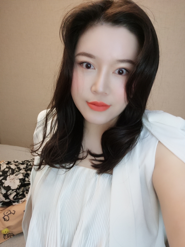 璐璐的第一张照片--南京相亲服务中心