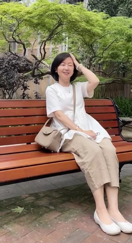 千年老母猪的第四张照片--南京相亲服务中心