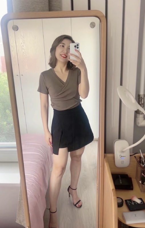 丽波的第二张照片--南京相亲服务中心