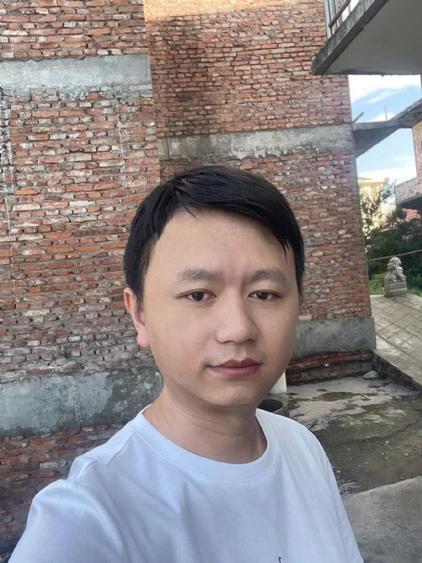 行人的第一张照片--南京相亲服务中心