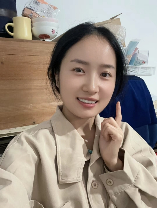 多喝热水的第一张照片--南京相亲服务中心