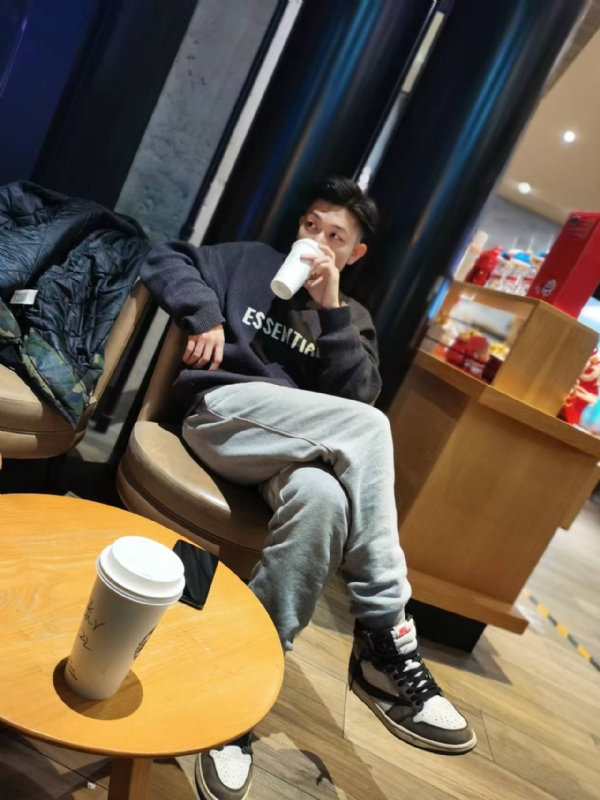 LAZY的第一张照片--南京相亲服务中心