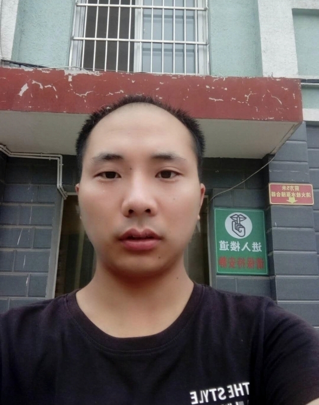 亮亮的第一张照片--南京相亲服务中心