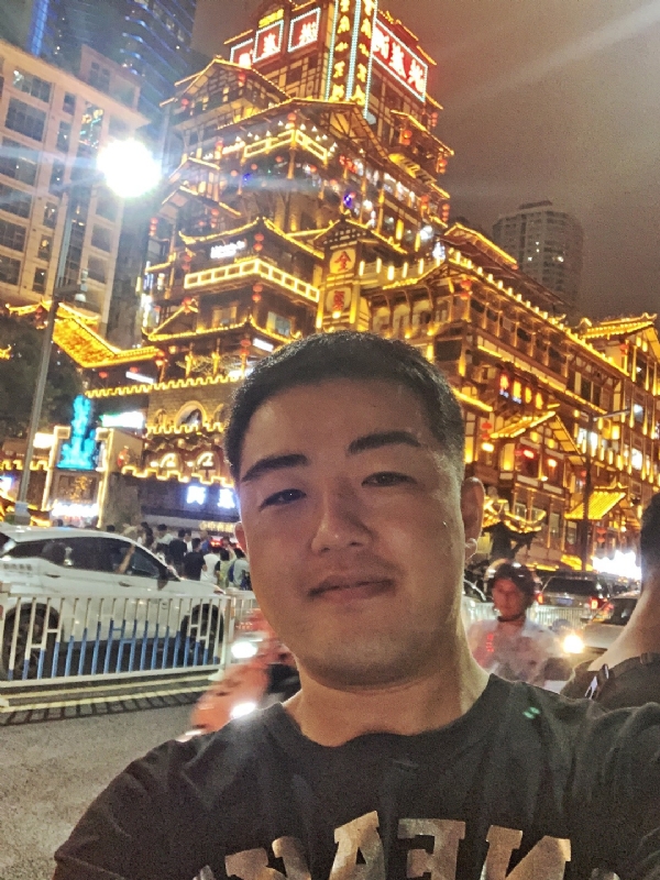 钢铁侠的第一张照片--南京相亲服务中心