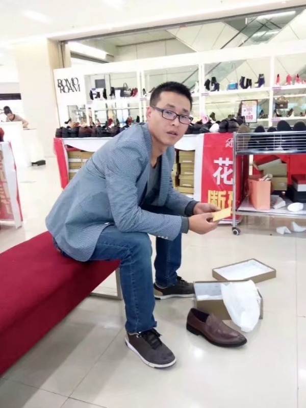 借我你的手的第一张照片--南京相亲服务中心