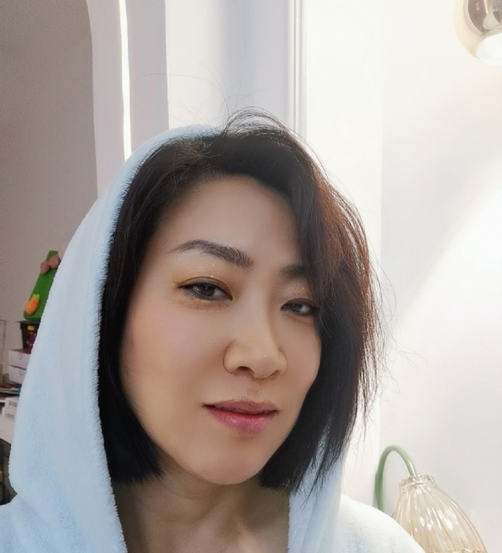 火玫瑰的第一张照片--南京相亲服务中心