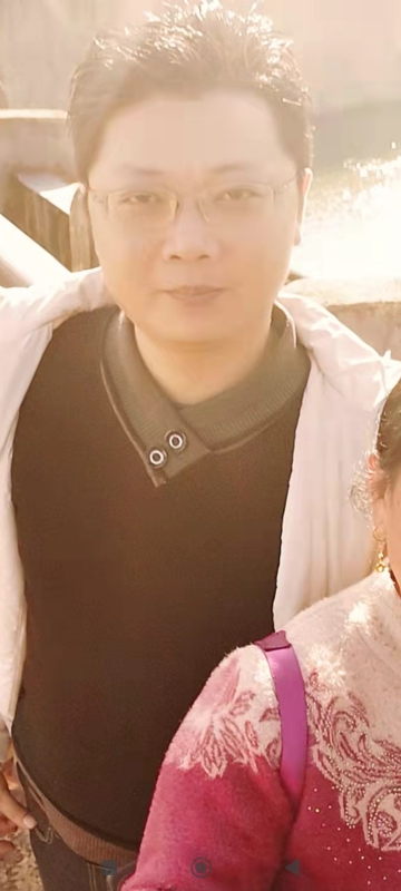 邓生的第二张照片--南京相亲服务中心