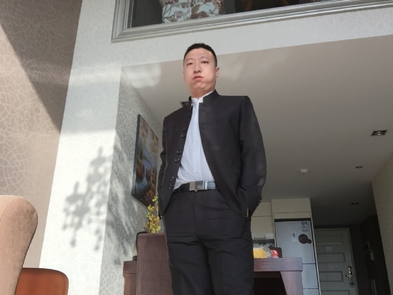 雅小炁的第一张照片--南京相亲服务中心