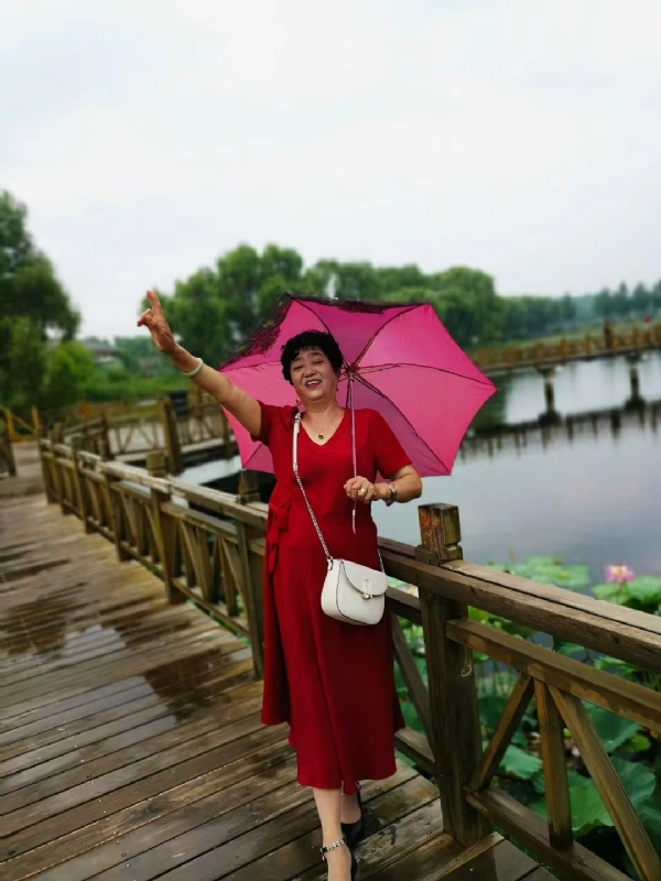 陈姐的第三张照片--南京相亲服务中心