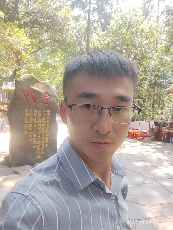 未来可期的第一张照片--南京相亲服务中心