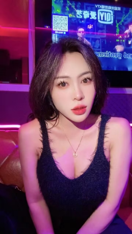 素素可月的第一张照片--南京相亲服务中心