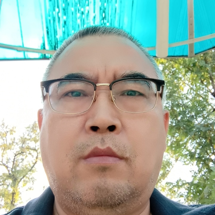 绿萝的第一张照片--南京相亲服务中心