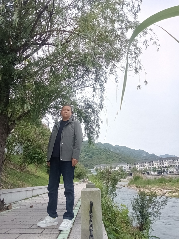 飞雪飘零的第一张照片--南京相亲服务中心