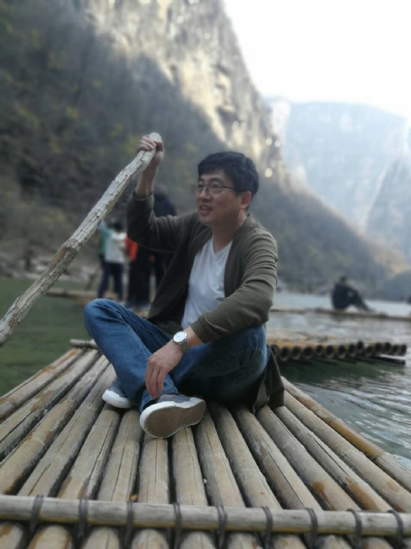 风被吹走了的第一张照片--南京相亲服务中心