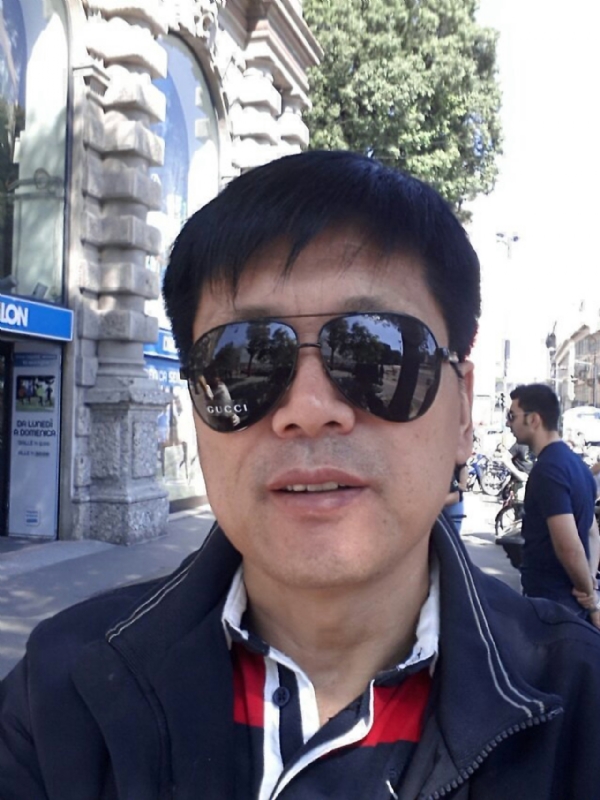 春风的第一张照片--南京相亲服务中心