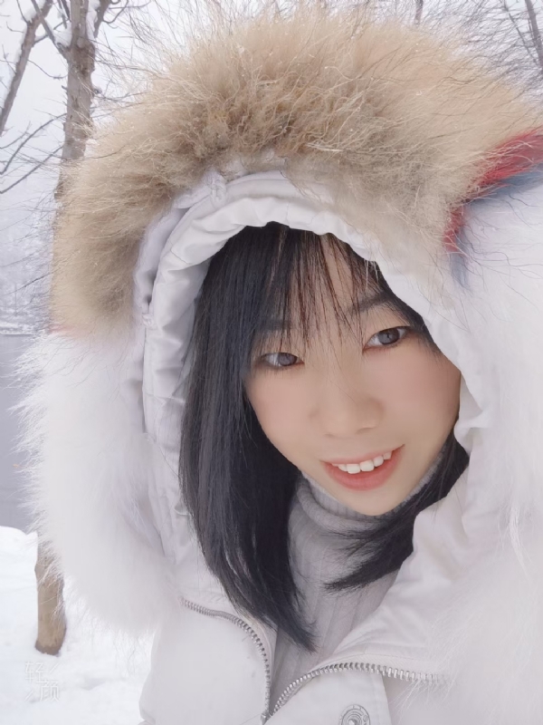 93年女会计的第一张照片--南京相亲服务中心