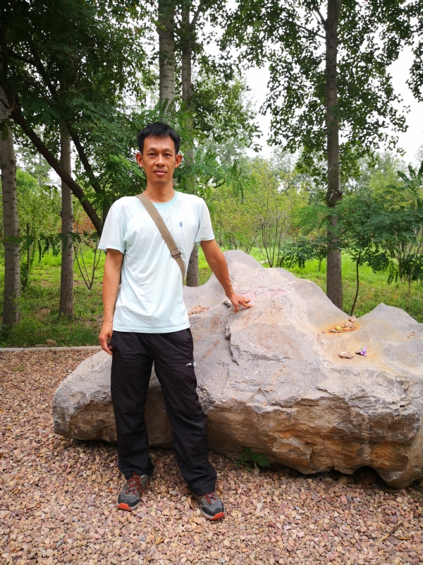 宠辱不惊的第一张照片--南京相亲服务中心