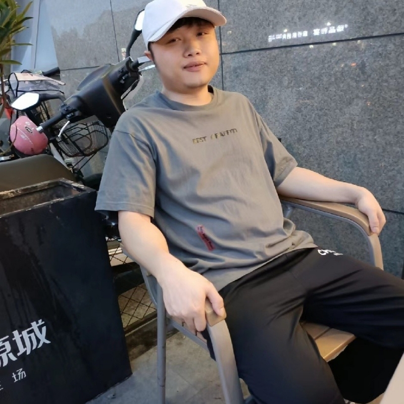 风吹半夏的第一张照片--南京相亲服务中心