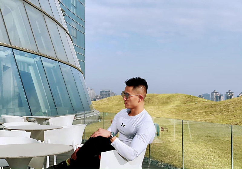 保家卫国的第二张照片--南京相亲服务中心