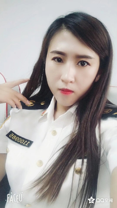 彤云密布的第二张照片--南京相亲服务中心