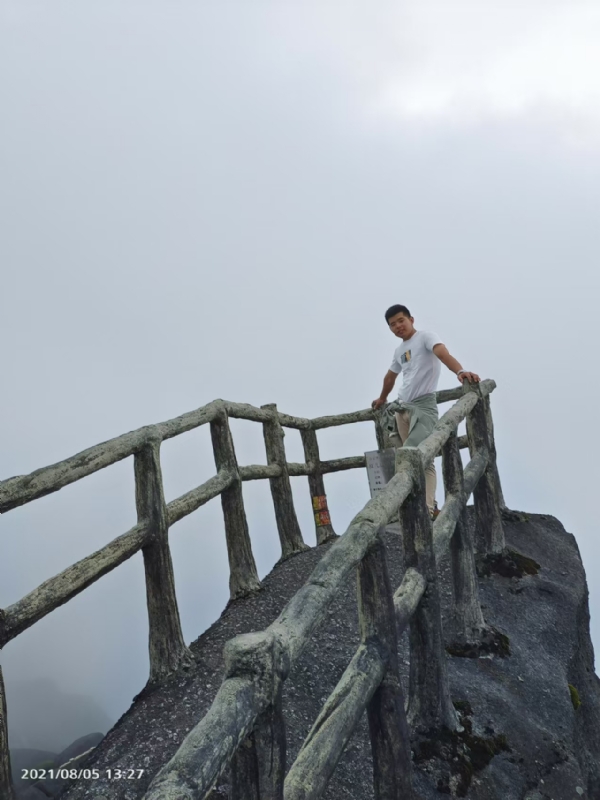 灰色轨迹的第一张照片--南京相亲服务中心