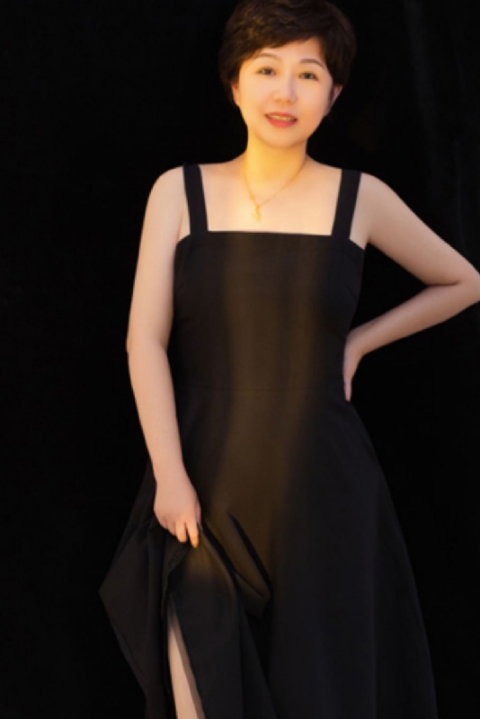 阿娜的第一张照片--南京相亲服务中心