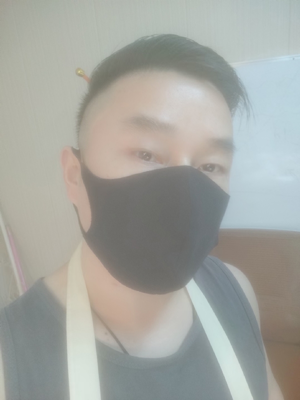 Poluk秦的第二张照片--南京相亲服务中心