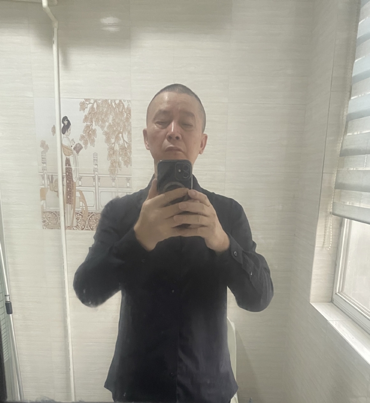 荣哥的第一张照片--南京相亲服务中心