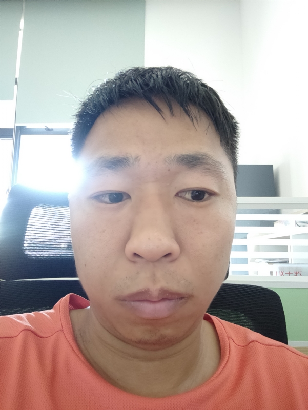 龚先生的第一张照片--南京相亲服务中心