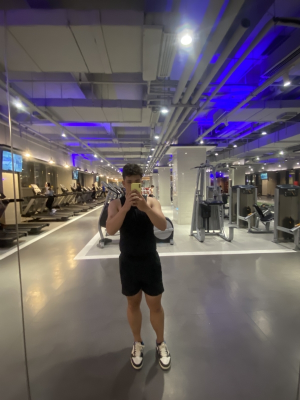 阿龙设计师的第六张照片--南京相亲服务中心