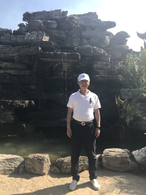 Lin的第二张照片--南京相亲服务中心