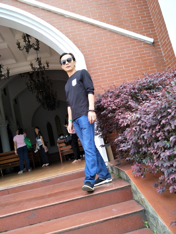 易进的第二张照片--南京相亲服务中心