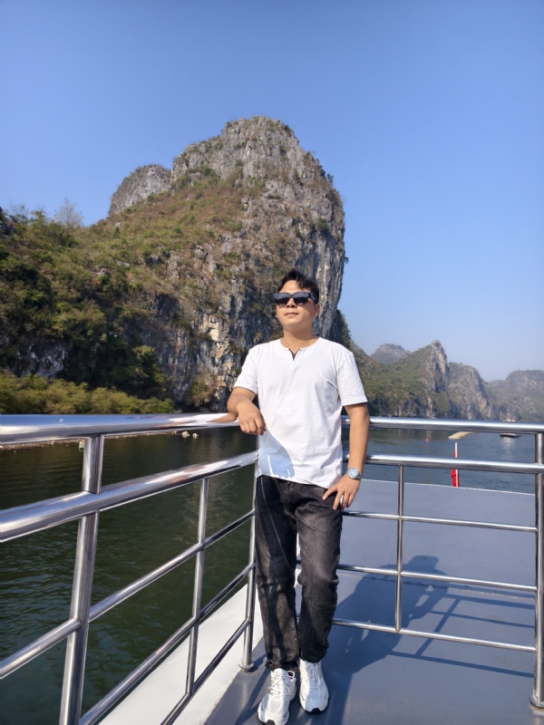 墨痕的第二张照片--南京相亲服务中心