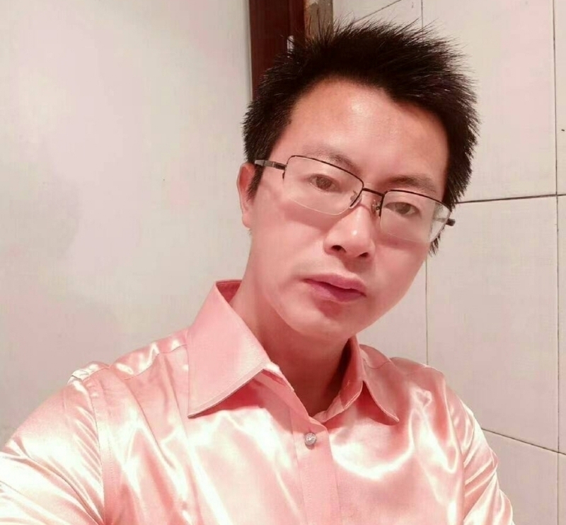 亮亮的第一张照片--南京相亲服务中心