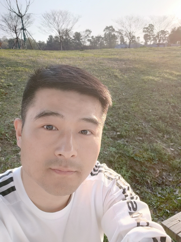 一凡的第一张照片--南京相亲服务中心