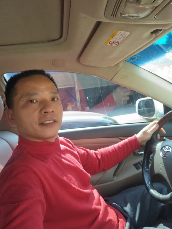 真诚征婚的第三张照片--南京相亲服务中心