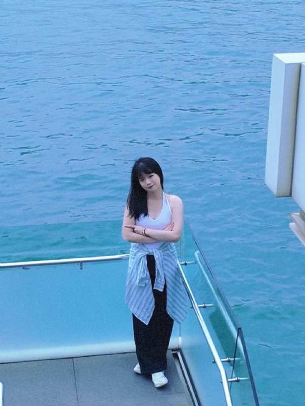 猫姐的第一张照片--南京相亲服务中心